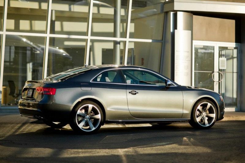  Audi S5 Coupe    (10 +)
