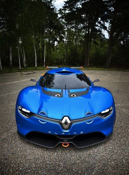 - Alpine   Renault   - (8 )