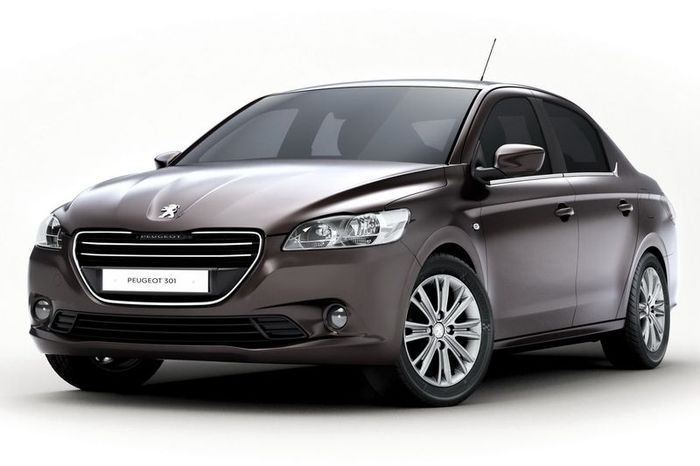Компания Peugeot рассекретила новый компактный седан 301 (11 фото)
