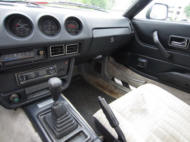  Datsun 280ZX    (49 +)