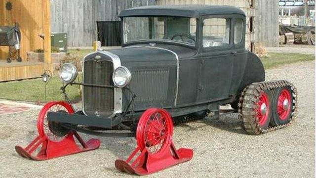  Ford Model A 1931      (5 )
