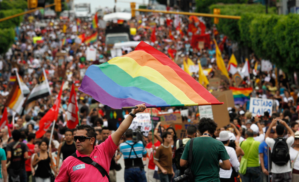 LGBT 30      2012
