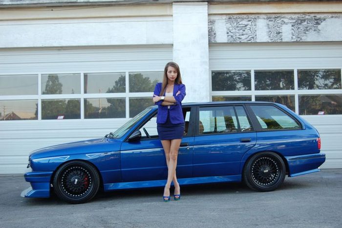 BMW E30 M3    (62 )
