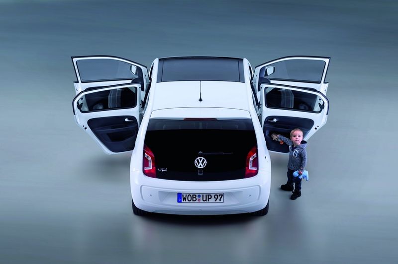    Volkswagen up! 5D (12 )