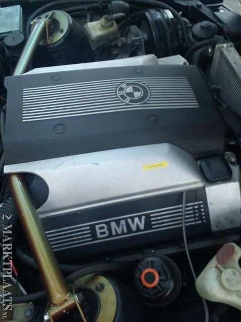   -  4,4 V8  540i E39  BMW E30 (5 )