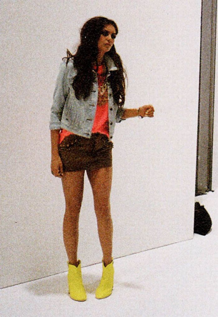      Nylon (7 )