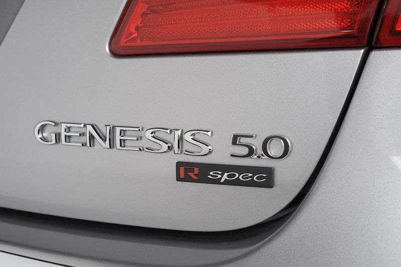  Hyundai   Genesis (33 )