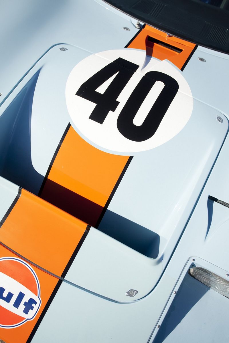      Ford GT40 (22 )