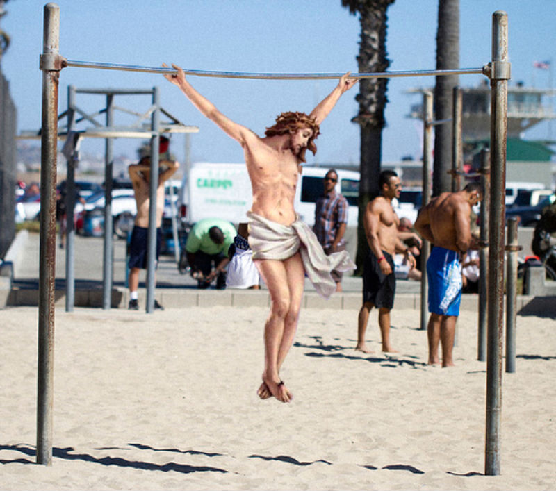 08Jesus On Muscle Beach  « »