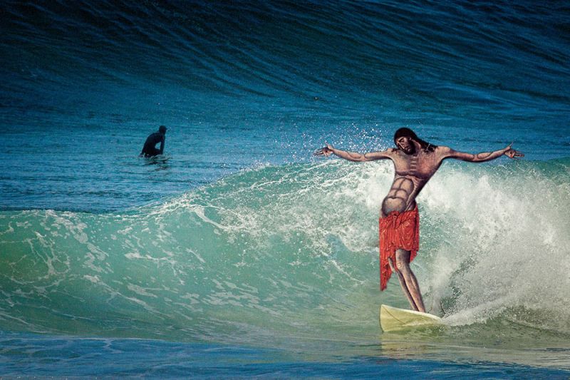 19Jesus Goes Surfing  « »