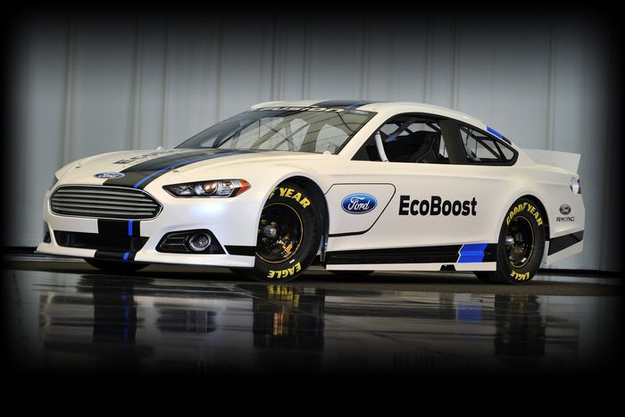  Ford Fusion    NASCAR Sprint Cup (5 )