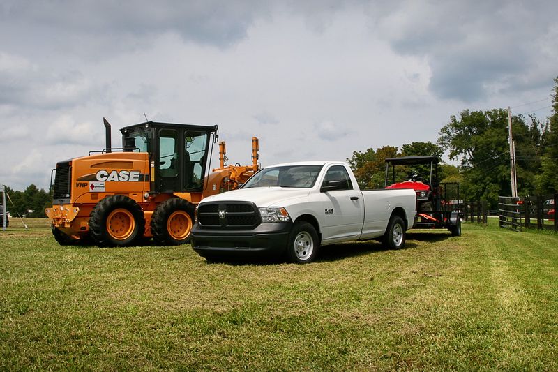      Dodge Ram 1500 2013   (40 )