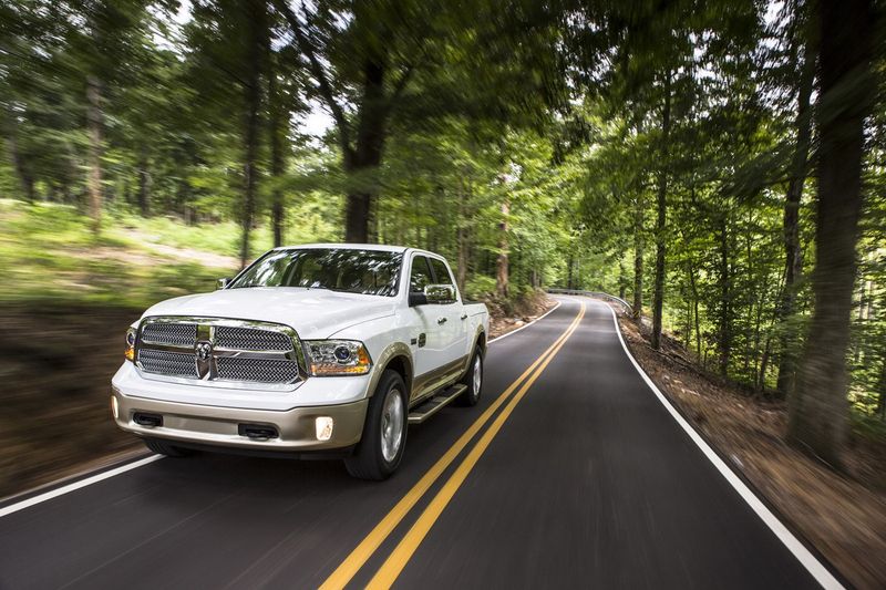      Dodge Ram 1500 2013   (40 )