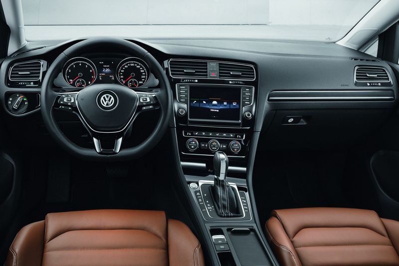  Volkswagen   Golf VII (79 +)