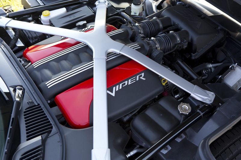  Dodge SRT Viper    100000$ (98 )