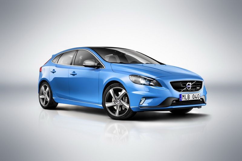   Volvo V40    R-Design (15 +)