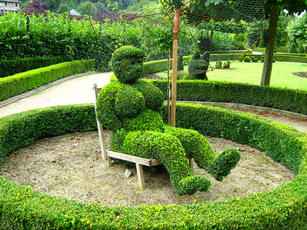 Topiary06   