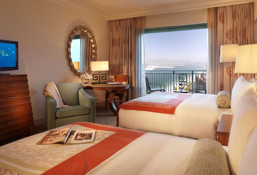 Atlantis The Palm Beach Deluxe Queen Room   –     