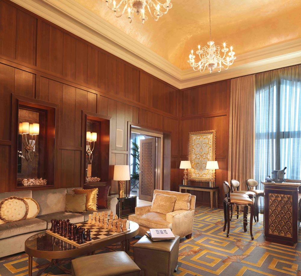 Atlantis The Palm Royal Bridge Suite Study Room1   –     