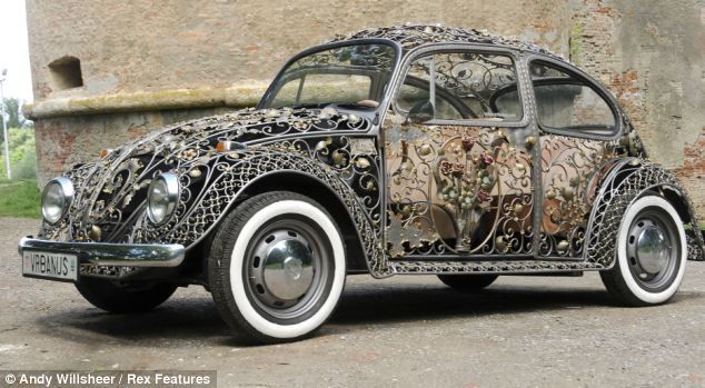  Volkswagen Beetle     (8 )