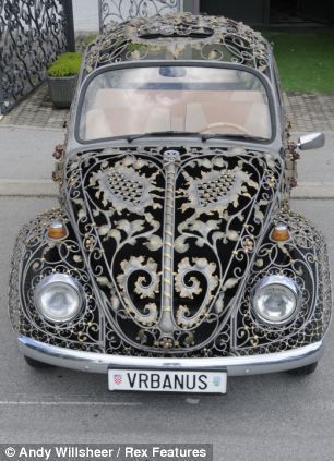  Volkswagen Beetle     (8 )