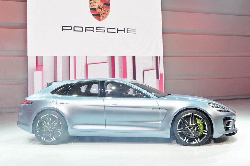    Porsche Panamera   Shooting Brake (29 +)