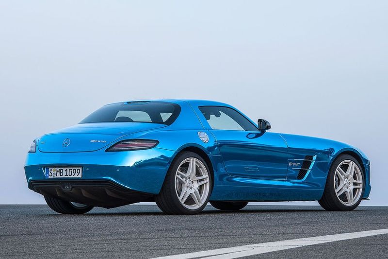  Mercedes-Benz  SLS AMG Coupe Electric Drive (6 )