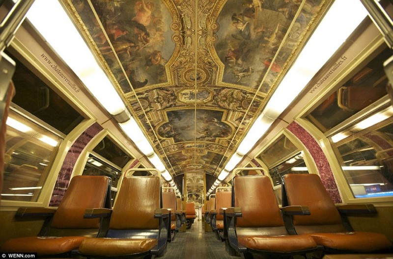 Paris commuter train 1 800x528   