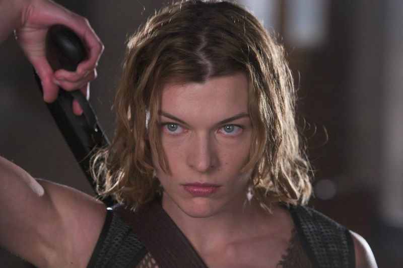 Milla Jovovich (41 )