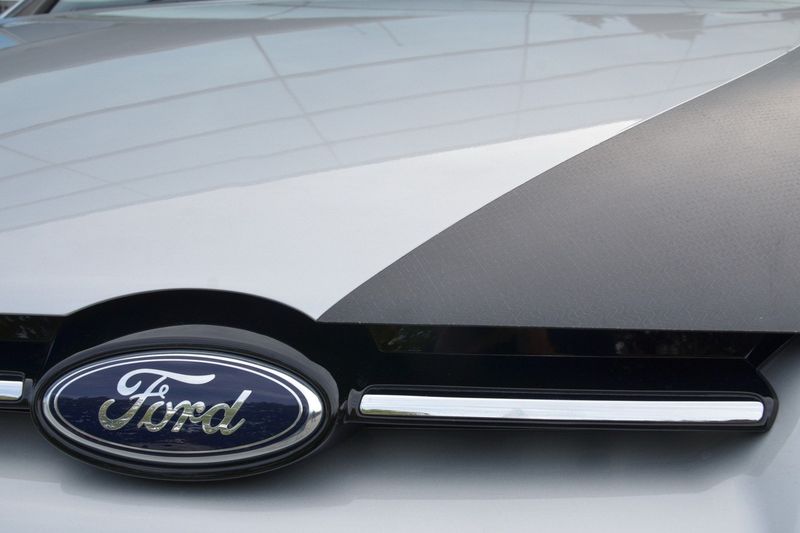  Ford    (4 +)