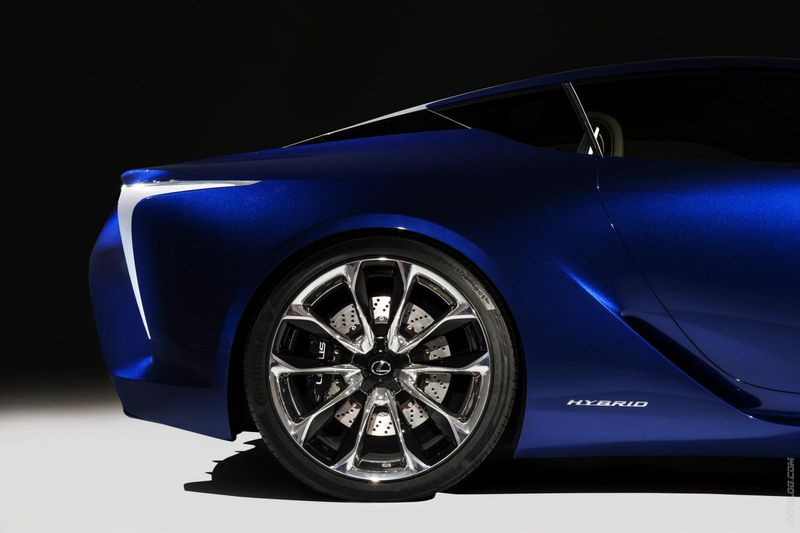   LF-LC  Lexus   AIMS 2012 (19 +)