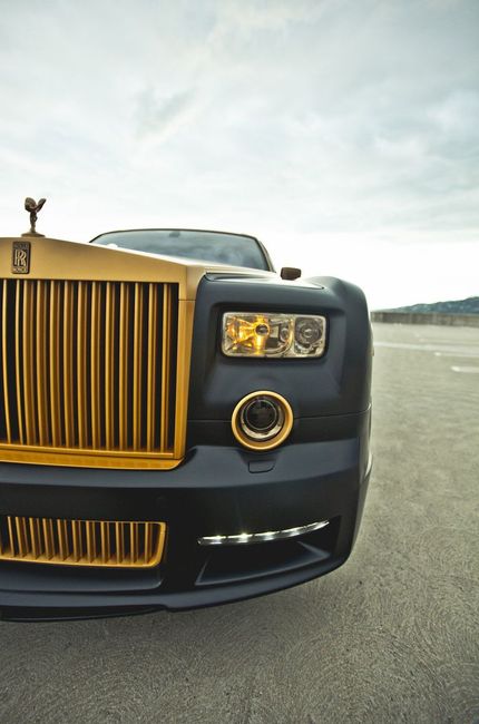 Rolls-Royce Phantom     Platinum Motorsport (16 +)