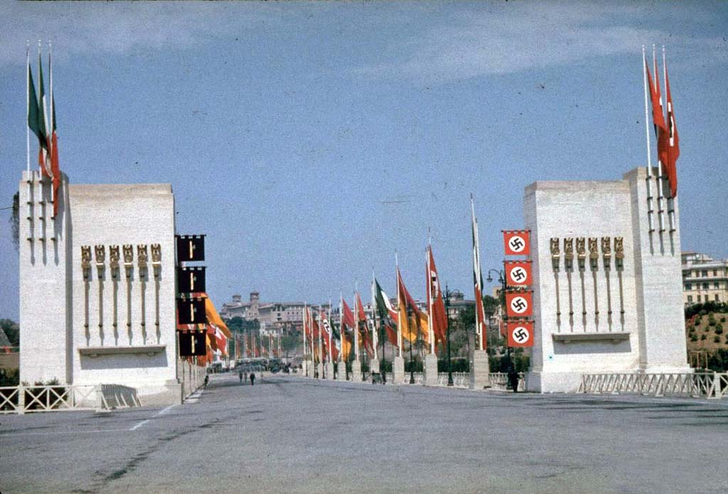 Italy 2  1938 .    