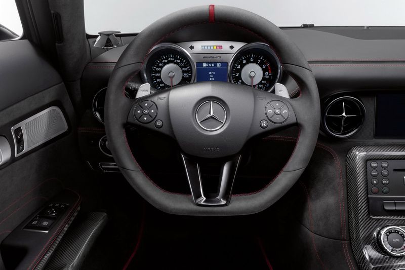   Mercedes  SLS AMG Black Series (28 )