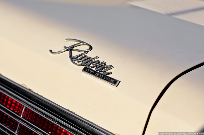   Buick Riviera 71   (19 )