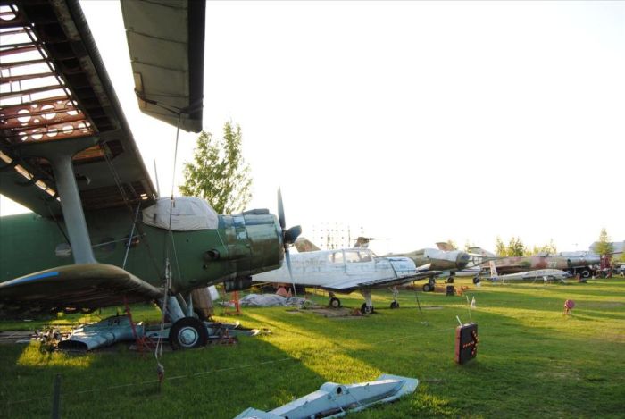 Музей авиации, дни которого сочтены (36 фото)
