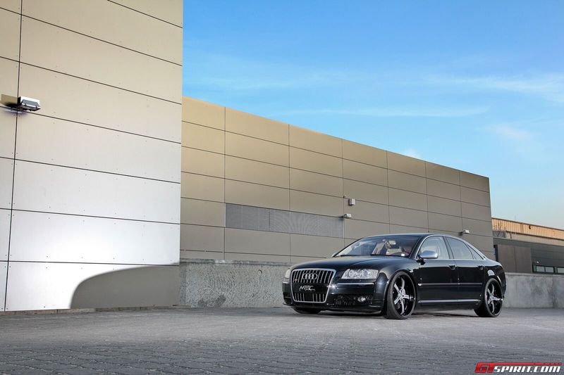 Audi S8    Unicate (10 +)