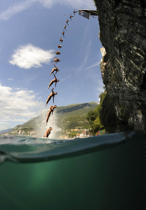 1053    Red Bull Cliff Diving