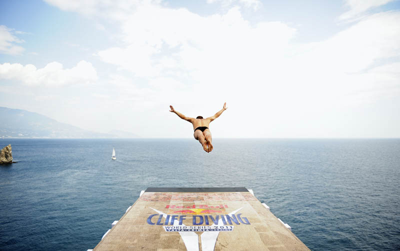 2529    Red Bull Cliff Diving