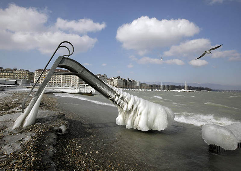 1488 Ледяные скульптуры на Женевском озере