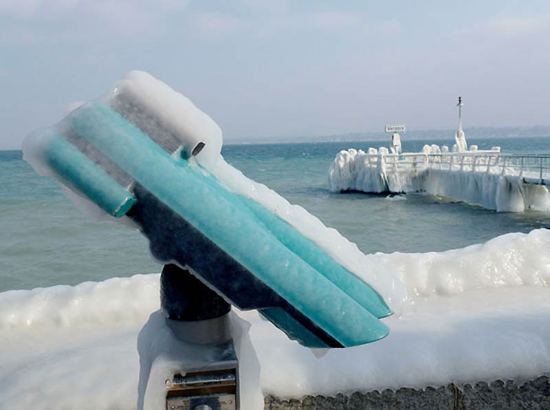 2549 Ледяные скульптуры на Женевском озере