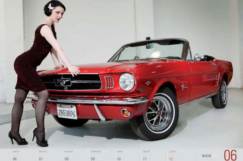   Girls&legendary us-cars 2012 (31 )