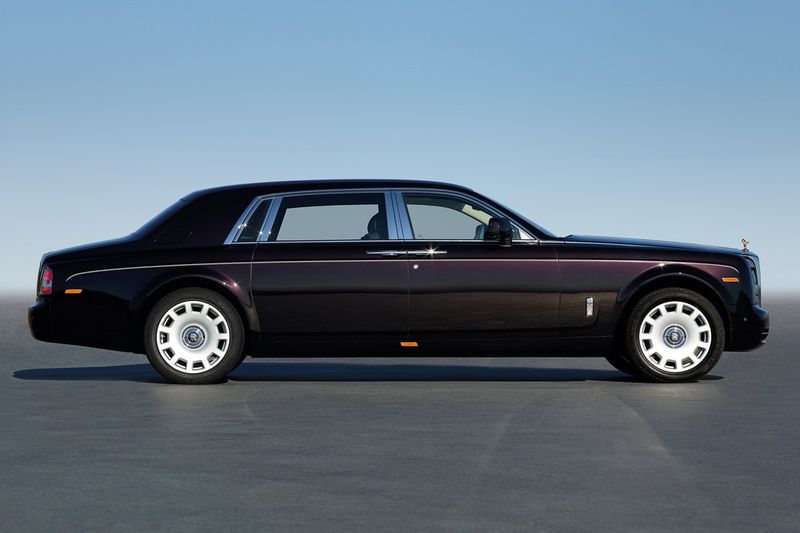 Rolls-Royce Phantom     (61 )