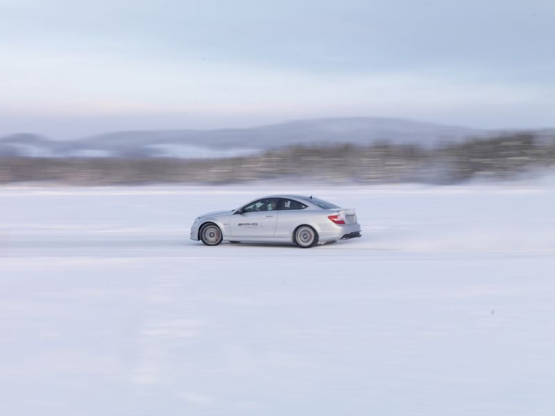   AMG Driving Academy Winter Sporting PRO (72 )