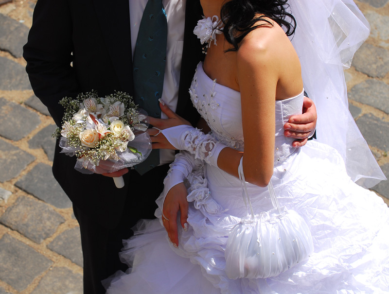headless bride and groom 10 ,     