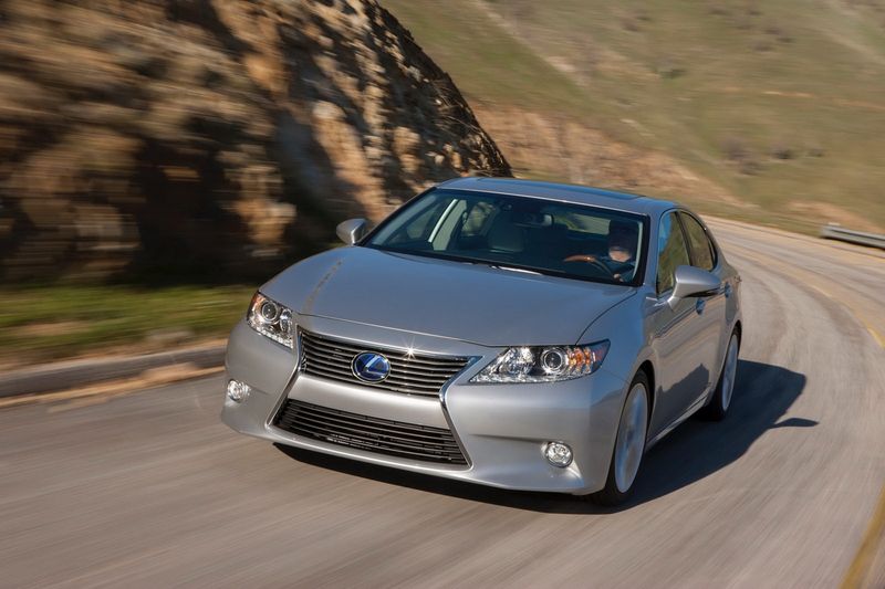 Lexus ES      (42 +)