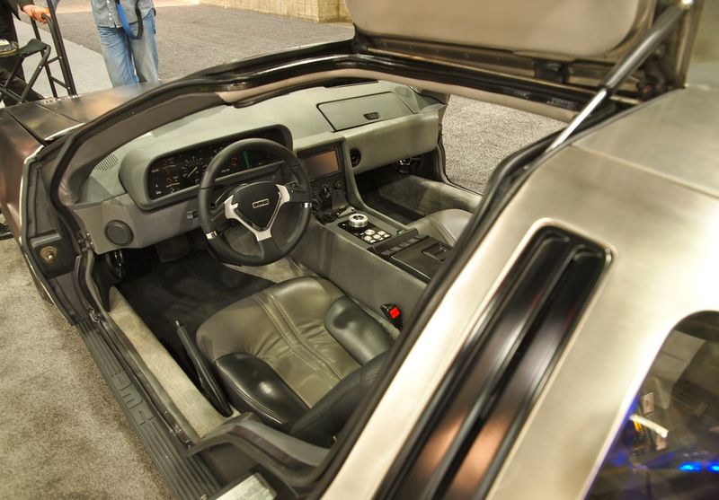  Delorean   95000$ (20 +)