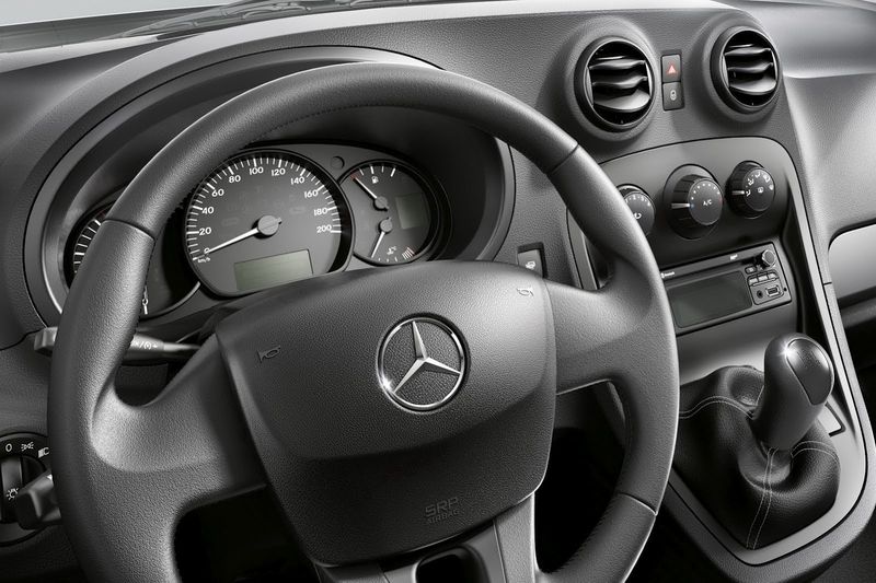    Mercedes-Benz  (17 )