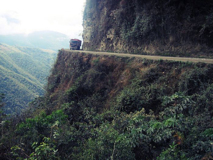 Самые опасные дороги в мире (91 фото)