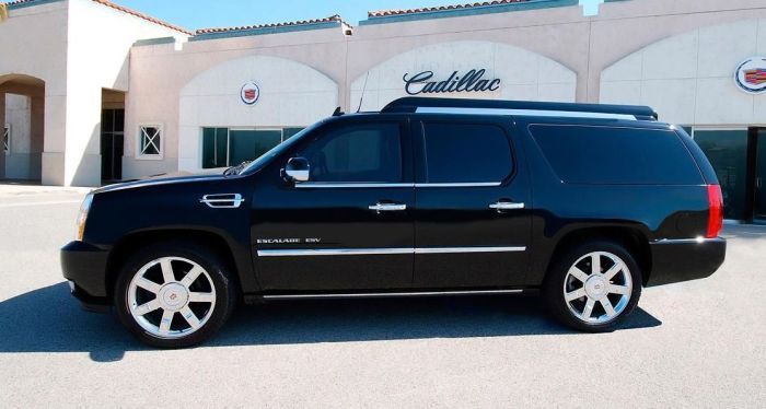   Cadillac Escalade  - (22 )